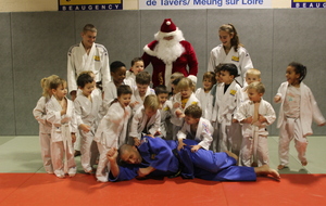 Visite du Père Noël chez les Baby-judo