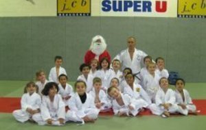 Le Père Noël chez les Baby-judo !!