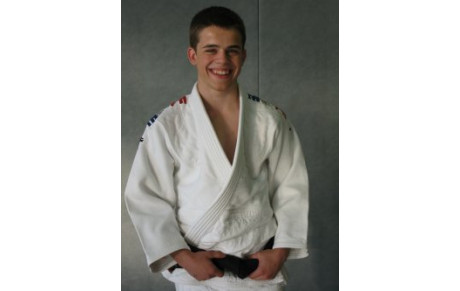 Et la 35ème ceinture noire est ...