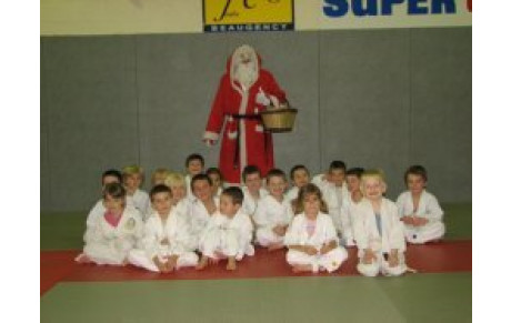 Oh! Oh! Oh! Le Père Noël chez les Baby-judo !