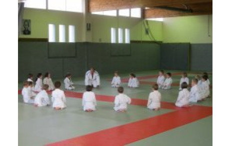 Premiers pas sur les tatamis. . .