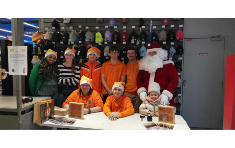Emballage des Cadeaux à l'INTERSPORT de Tavers